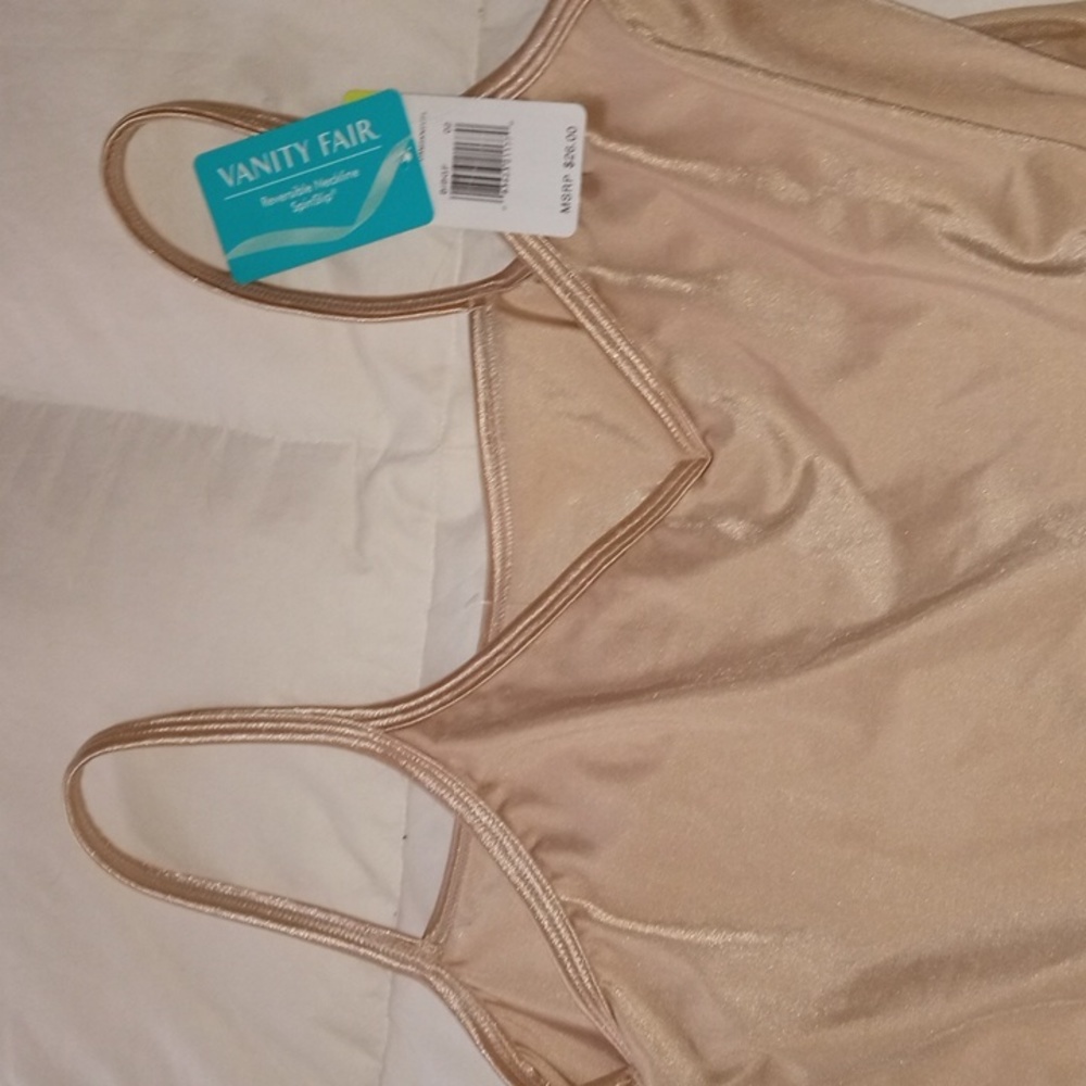 Slip nwt - Picture 3 of 5